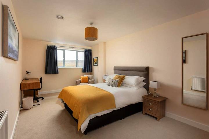 Apartment for 4 people, with Terrace and Garden in Gloucester (UK)
