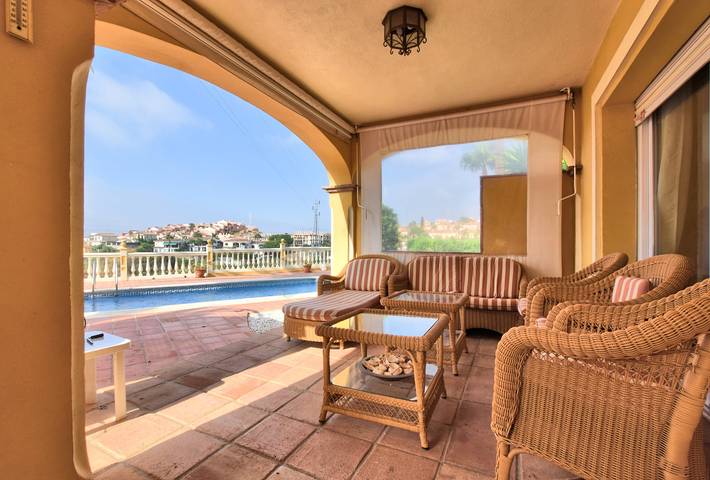 Charmante Villa mit privatem Pool in Mijas Costa in Riviera del Sol, Mijas