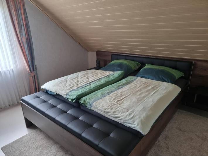 Ferienwohnung für 4 Personen, mit Balkon und Terrasse sowie Garten und Ausblick in Bad Salzdetfurth