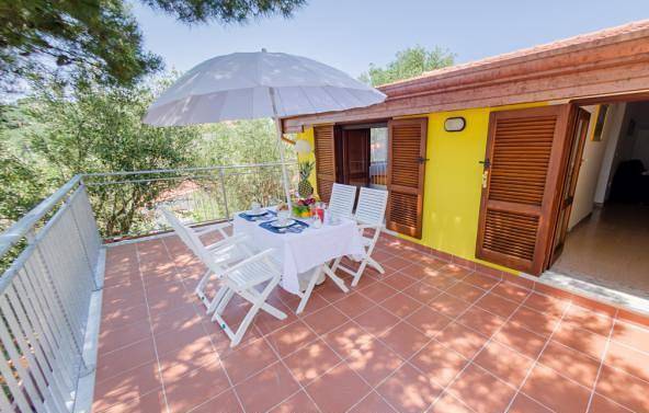 Holiday home for 6 people, with terrace and garden - 1