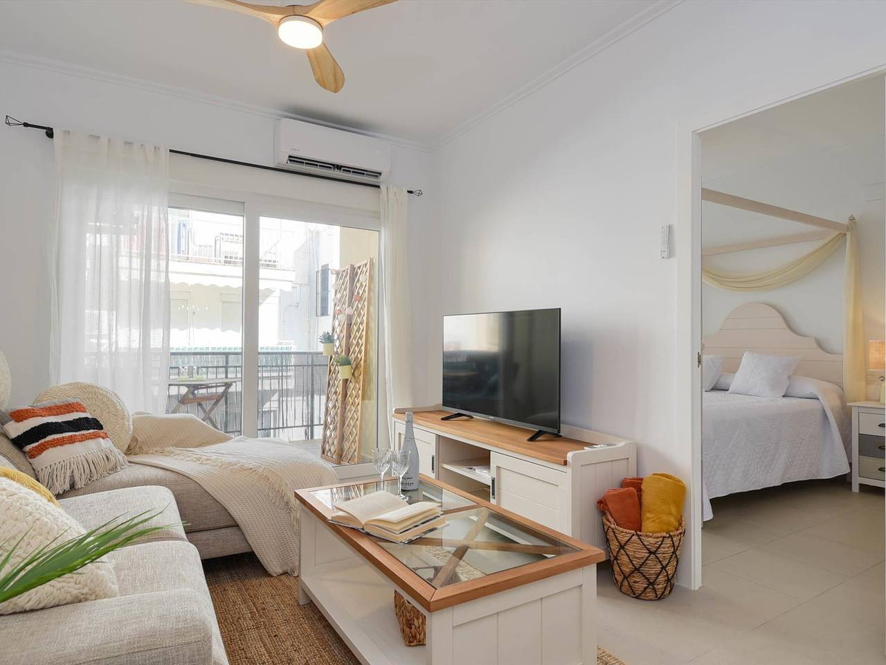 Appartement entier, Appartement agréable à 200m de la plage de Javea, climatisé et idéal pour les familles in Javea Port, Jávea