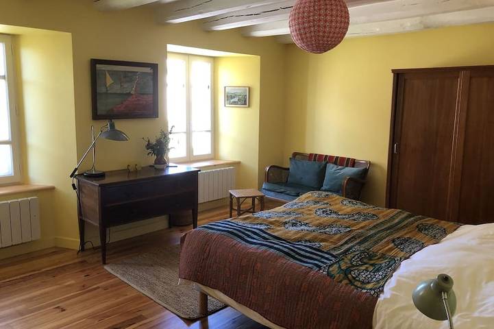 Location de vacances pour 5 personnes, avec jardin, animaux acceptés dans Neuvéglise-sur-Truyère - 2