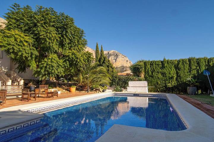 Alojamiento y desayuno para 2 personas, con jardín y terraza, Se admiten mascotas en Jávea