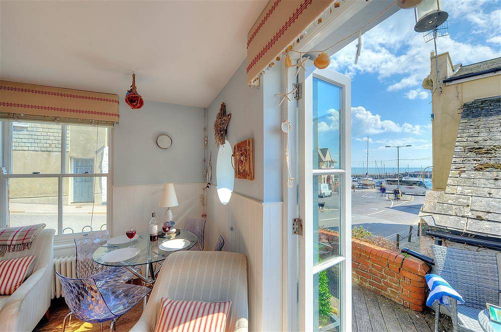 Ganze Wohnung, Ferienwohnung für 4 Personen mit Terrasse in Lyme Regis, Dorset