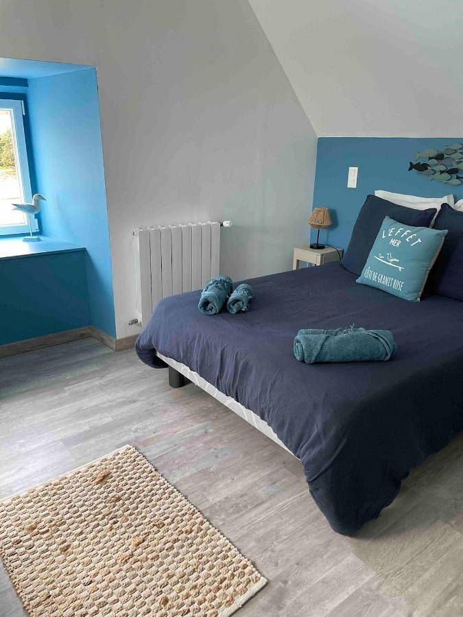 Location de vacances pour 6 personnes, avec jardin à Camlez - 2