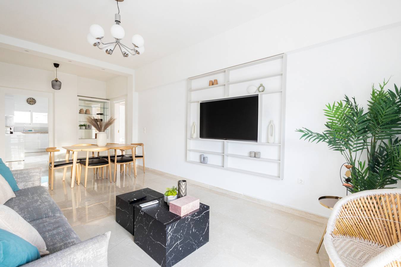 Entire apartment, Charming Seaside Apartment | Elegant 2Br in Glyfada in Glyfada, South coast of the Attica region