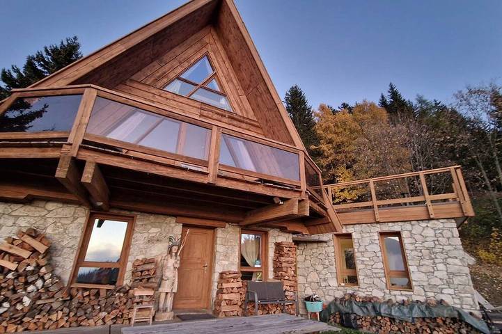 Gîte pour 15 personnes, avec balcon, animaux acceptés à Bourg-Saint-Maurice