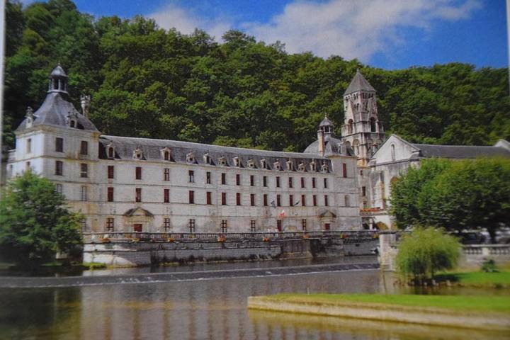 Gîte pour 4 personnes, avec jardin et piscine à Saint-Jory-de-Chalais - 2