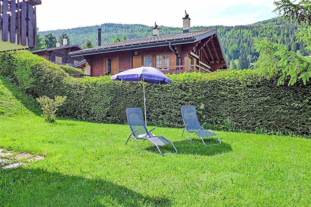 Ganze Wohnung, Herrliche Wohnung für 5 Personen mit W-Lan, Tv, Innenhof, Haustiere erlaubt und Panoramablick in Bürchen, Walliser Alpen