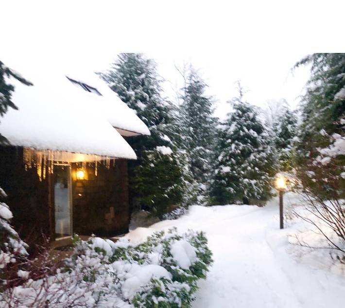 Vacation house for 8 people, with balcony and yard as well as pool in Vermont