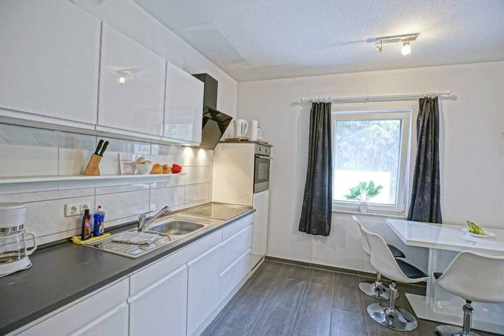 Ferienhaus für 5 Personen, mit Whirlpool und Garten in Mönkebude