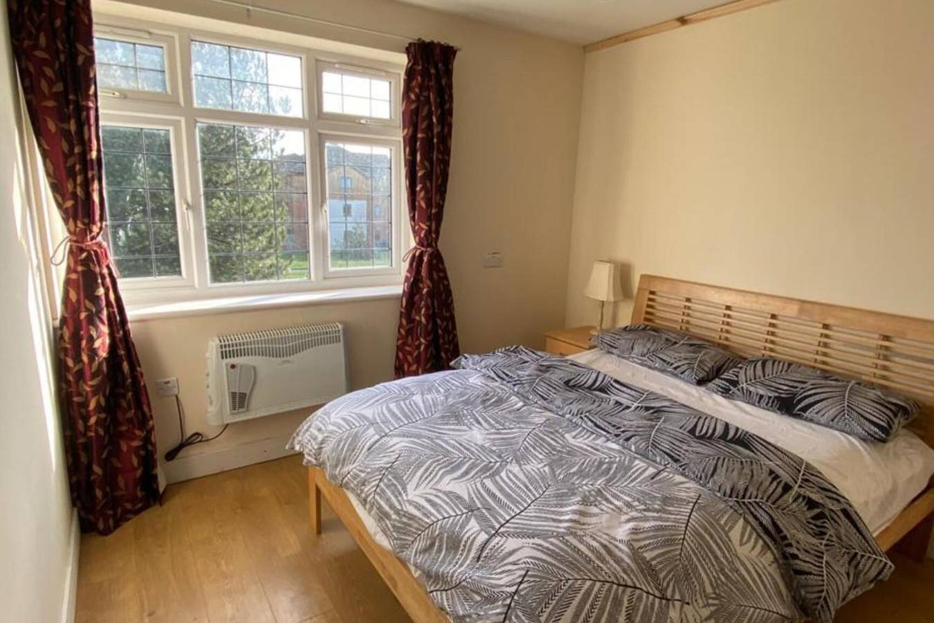 House - Sleeps 2 - Patio - Parking in High Wycombe, Chiltern Hills