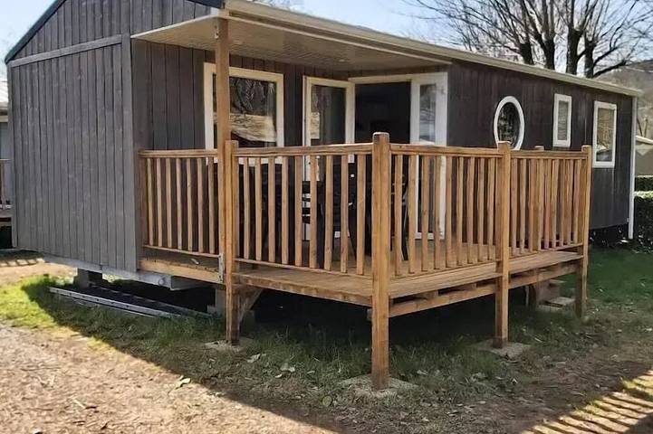 Mobil home pour 6 personnes à Flagnac