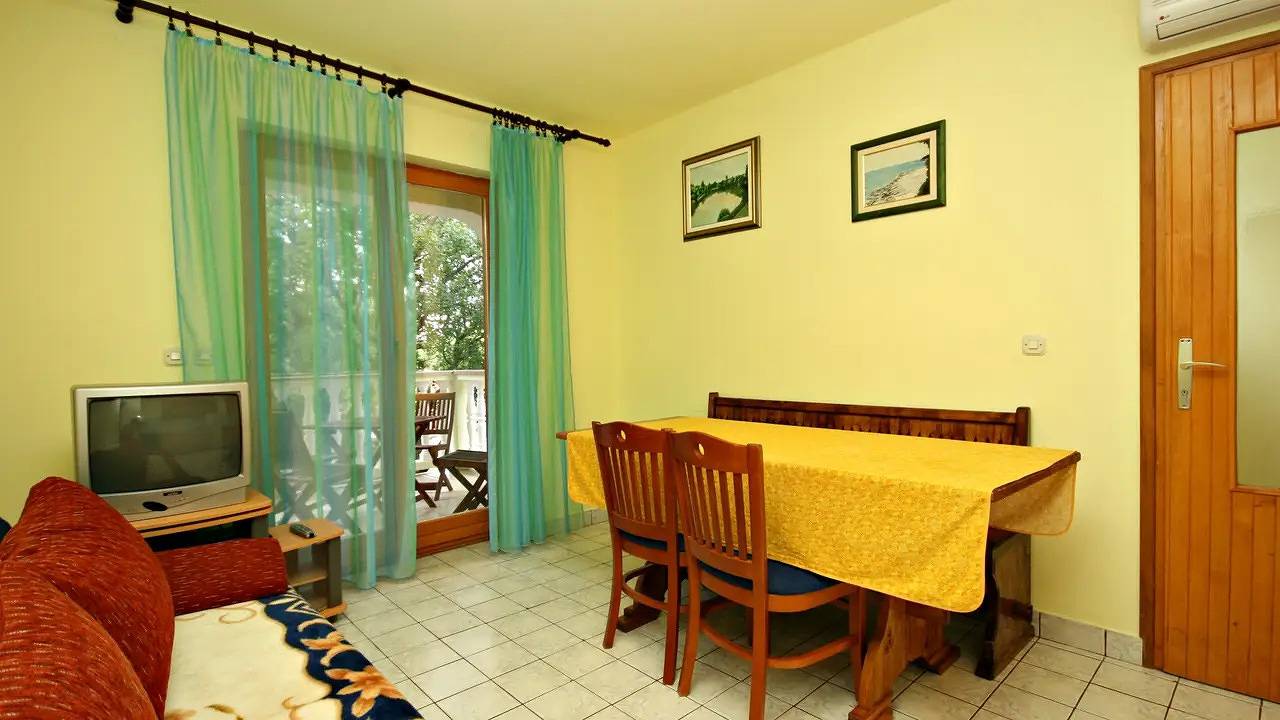 Ganze Ferienwohnung, Ferienwohnung für 5 Personen (42 m²) in Povile in Povile, Primorje-Gorski Kotar