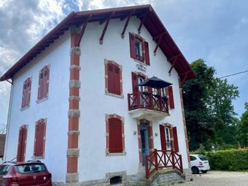 Gîte pour 2 personnes, avec balcon à Cambo-les-Bains