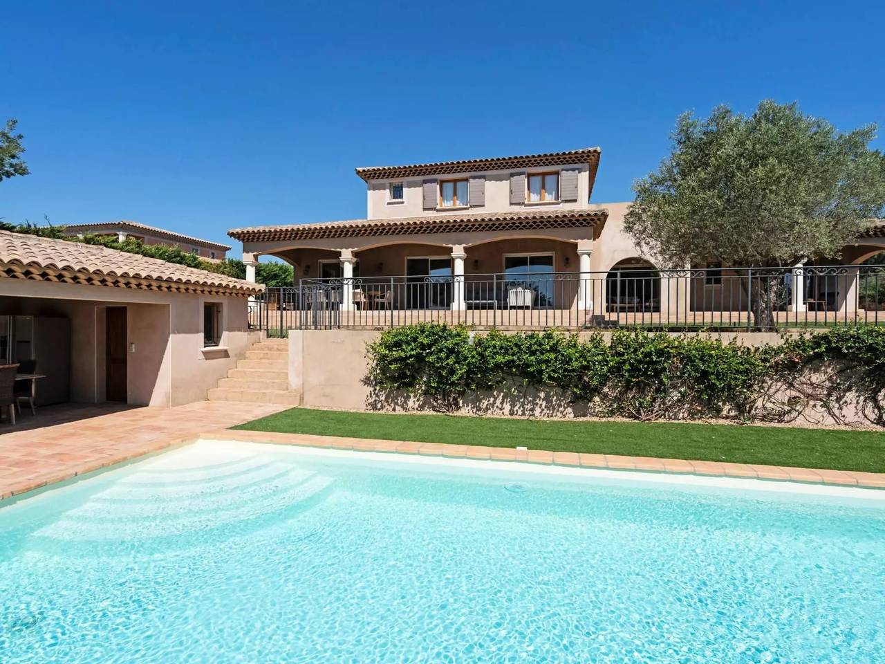 Villa voor 8 Personen in Grimaud, Draguignan en omgeving