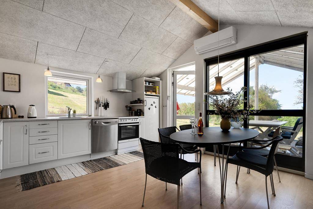 Helles und einladendes Sommerhaus auf großem Naturgrundstück in Knebel, Süddjursland