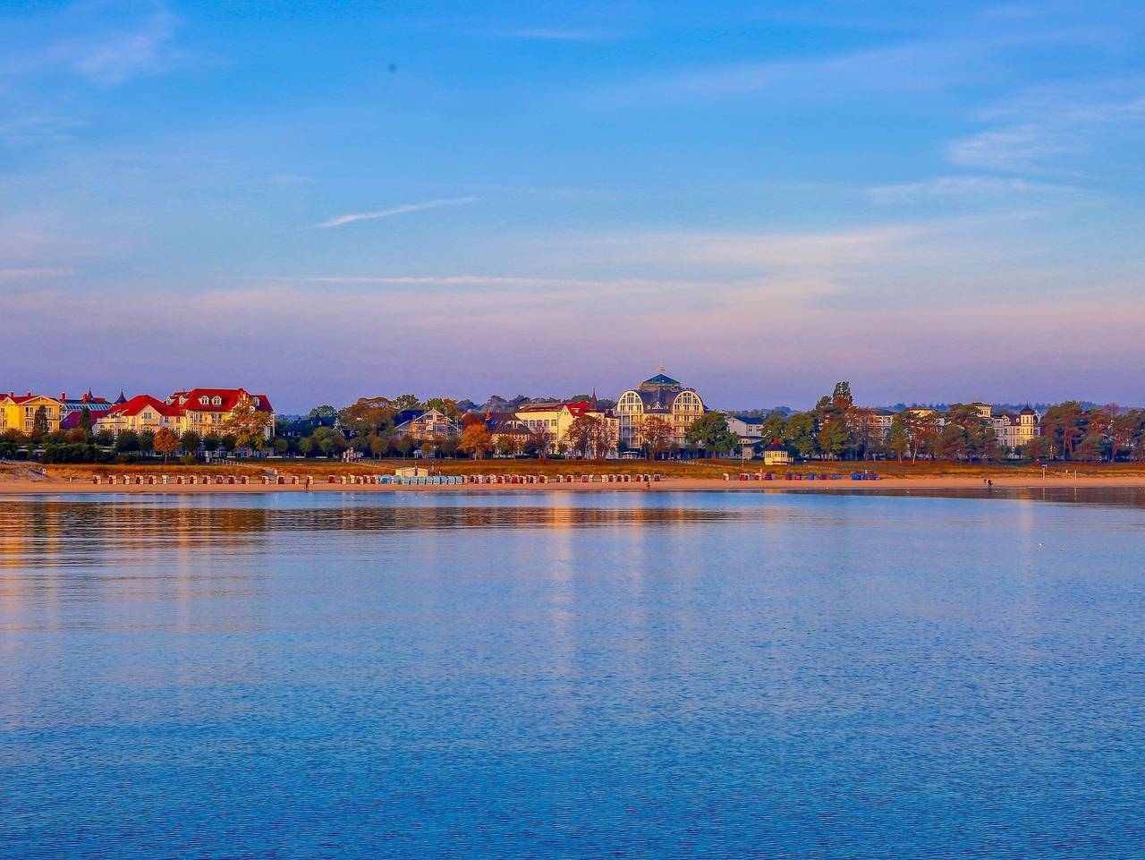 Ganze Ferienwohnung, Aparthotel Binz Fewo 8 mit Ostseeblick, Balkon in Ostseebad Binz, Binz