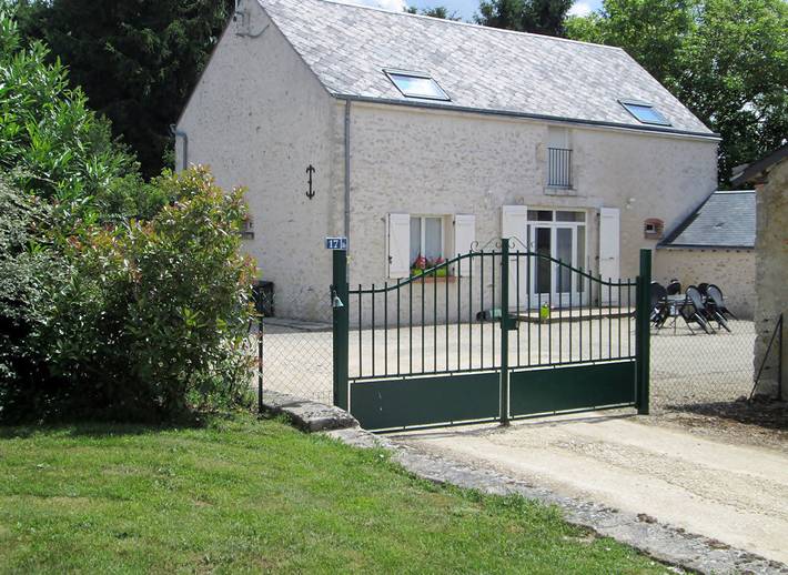 Gîte pour 7 personnes, avec terrasse et jardin dans La Chapelle-Saint-Martin-en-Plaine