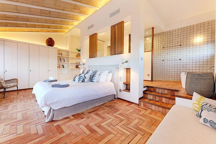 Ferienhaus für 20 Personen, mit Terrasse und Garten in Cadaques - 2