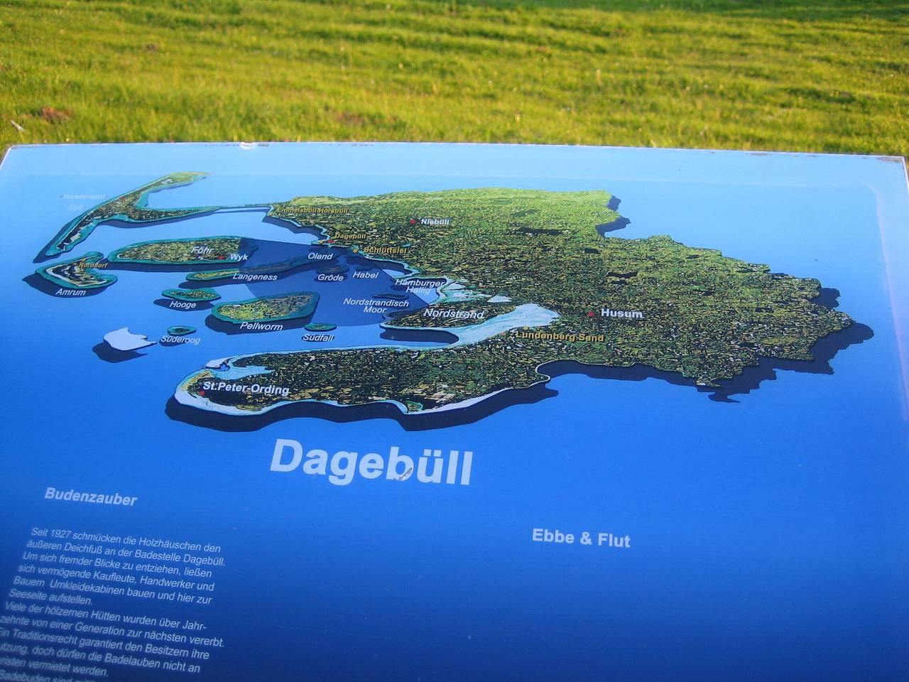Hel lägenhet, Apartment 'Fewo 1 Hooge' with Shared Terrace, Shared Garden and Wi-Fi in Dagebüll, Nordfriesland