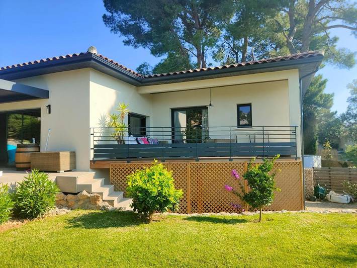 Location de vacances pour 8 personnes, avec jardin et piscine à Cournonsec - 3