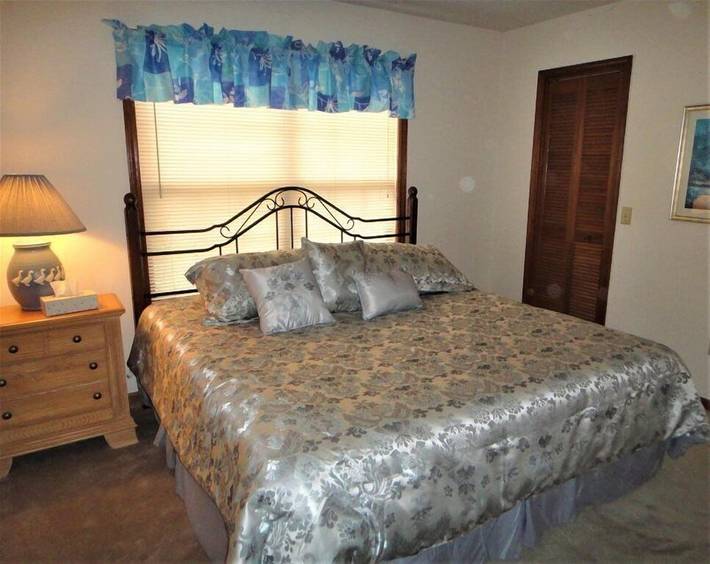 Vacation rental for 9 people, with terrace and hot tub in Maggie Valley