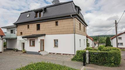Ferienwohnung für 4 Personen, mit Garten und Terrasse in Waltershausen