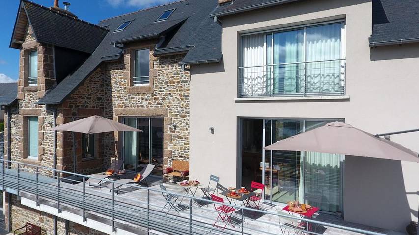 Chambre d’hôte pour 2 personnes, avec Terrasse ainsi que Jardin et Vue à Perros-Guirec