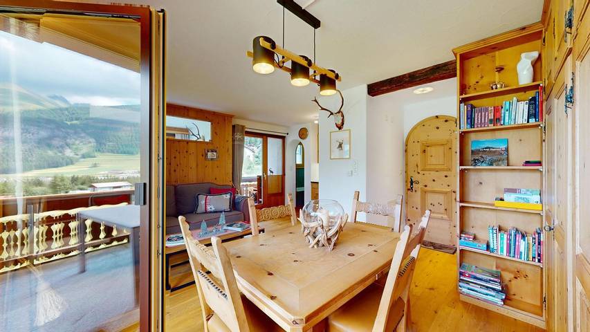 Ferienwohnung für 4 Personen, mit Balkon und Ausblick in La Punt-Chamues-ch - 4