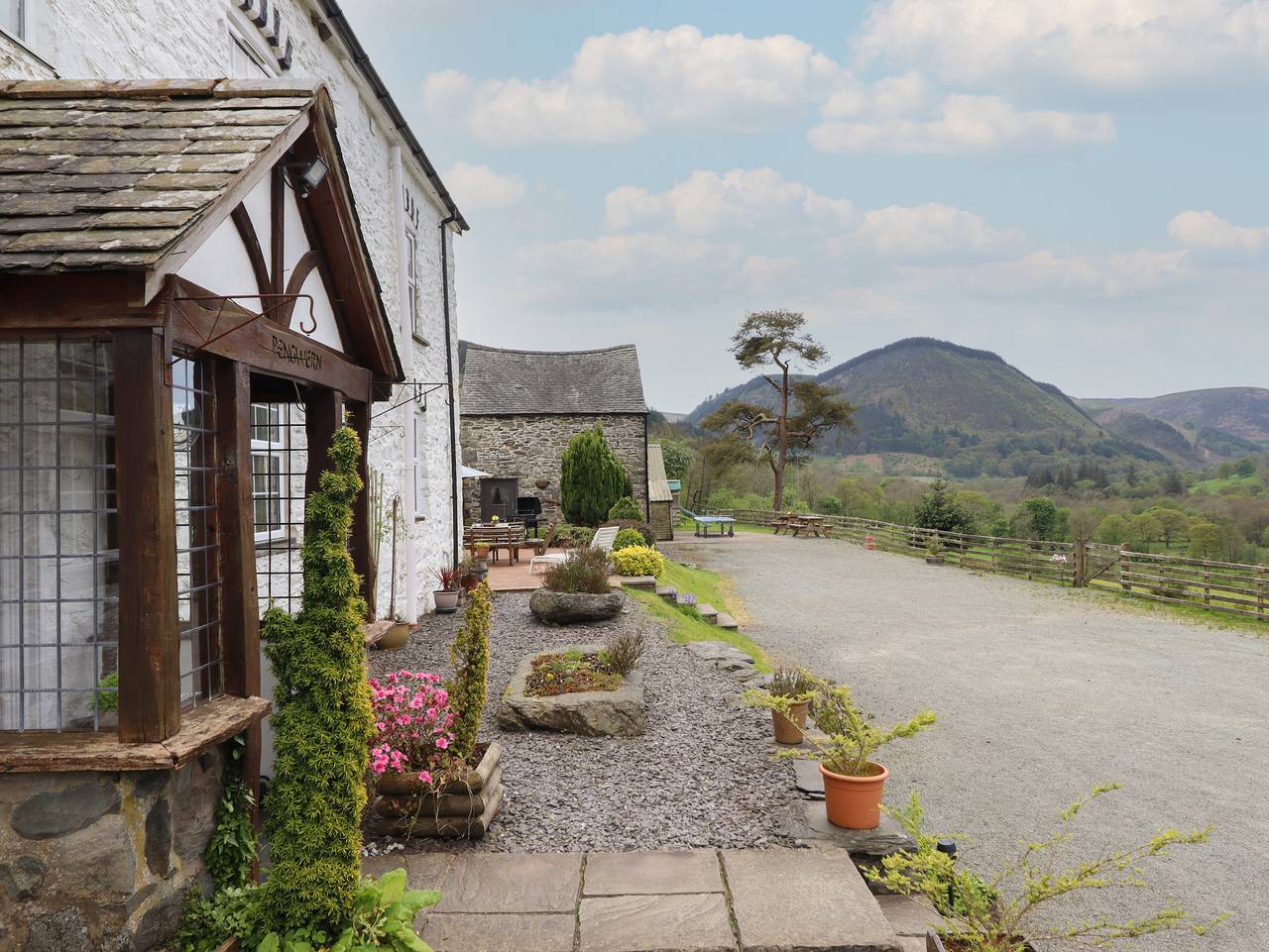 Pengwern in Llangynog, Powys
