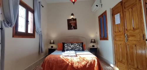 Chambre d’hôte pour 2 personnes, avec terrasse à Meknès