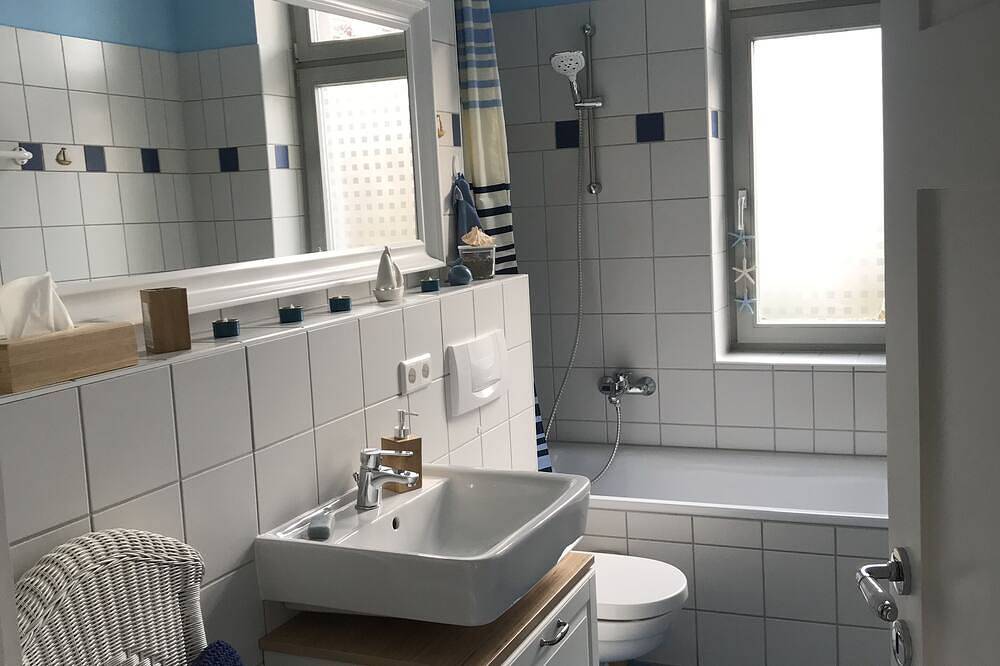 Ganze Wohnung, Geschmackvolles Wohnen im Herzen der Stadt in Wartburg, Eisenach