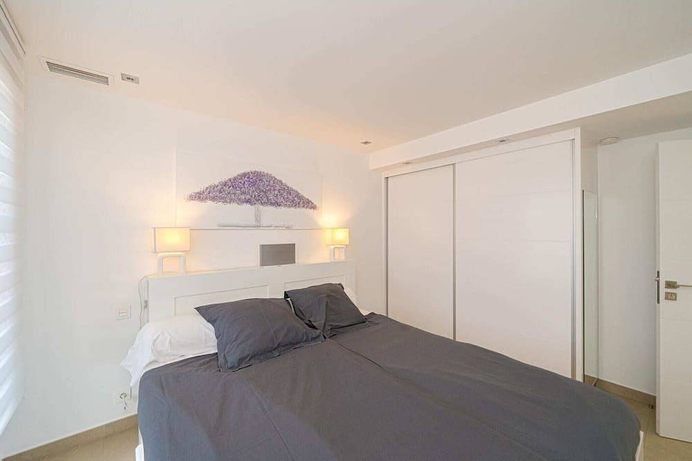 Stijlvolle villa met uitzicht op het meer in Orihuela, Alicante Provincie