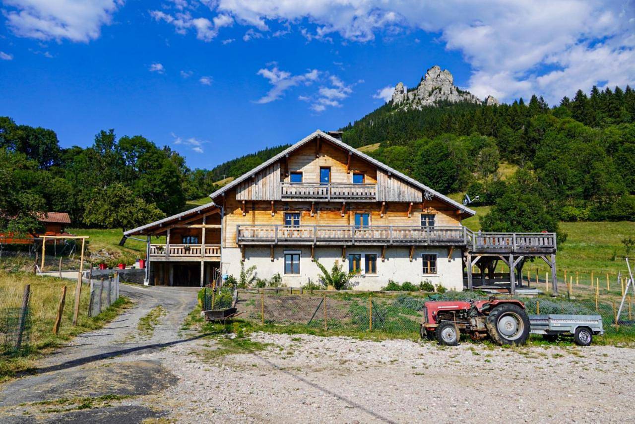 La Ferme De L'âne Rouge 7 nuits minimum in Bernex, Région de Thonon-les-Bains