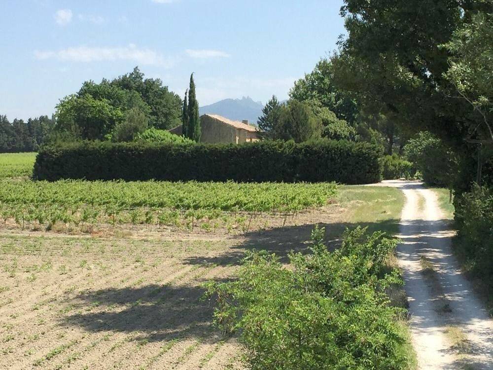 Deluxe Double Room with Balcony in Jonquières, Vaucluse
