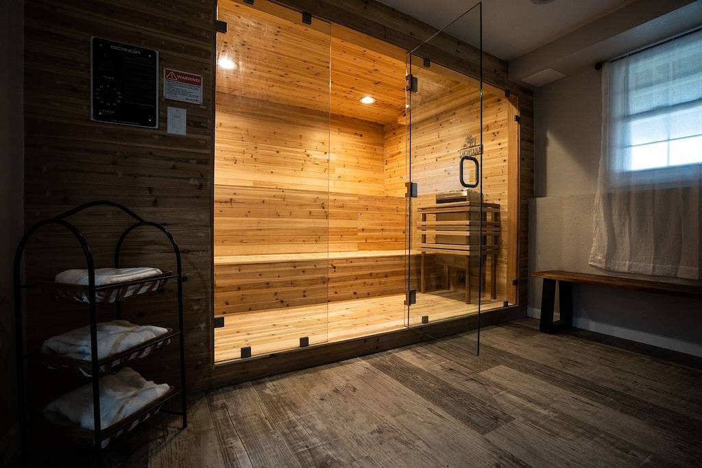 Big Sky Hotelier - Outstanding Sauna House in Yellowstone County