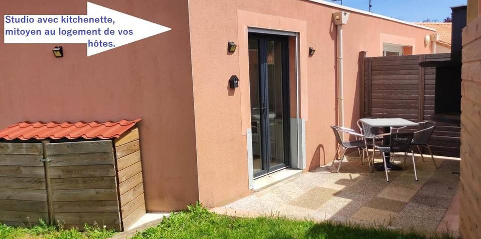 Location de vacances pour 4 personnes, avec jardin à Vendrennes - 2
