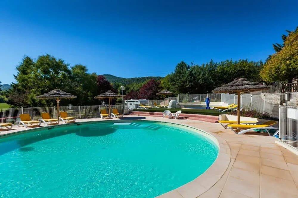 Zecamping 3 étoiles pataugeoire piscine animaux acceptés locatif 25m2 in Bauduen, Région de Brignoles