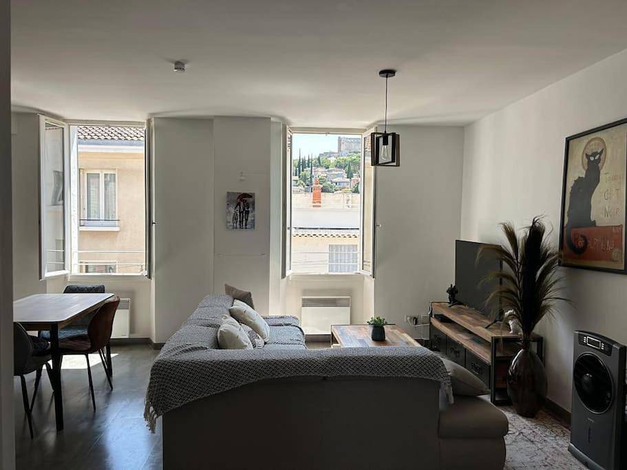 Appartement entier, Two-Bedroom Apartment in Vaison-la-Romaine, Parc naturel régional du Mont-Ventoux