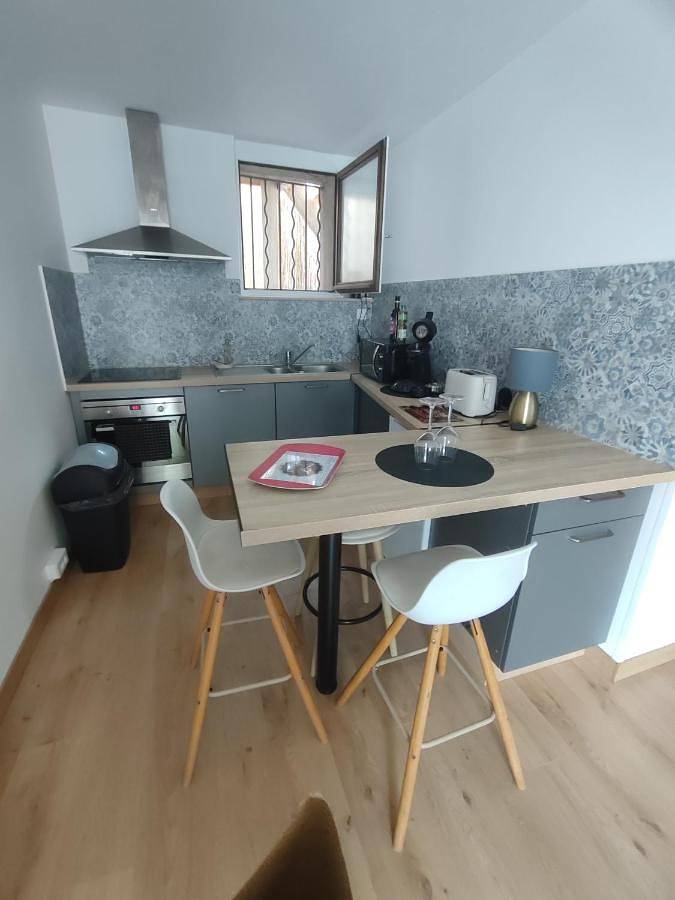 Gîte pour 3 personnes à Pinet (homonymie) - 3