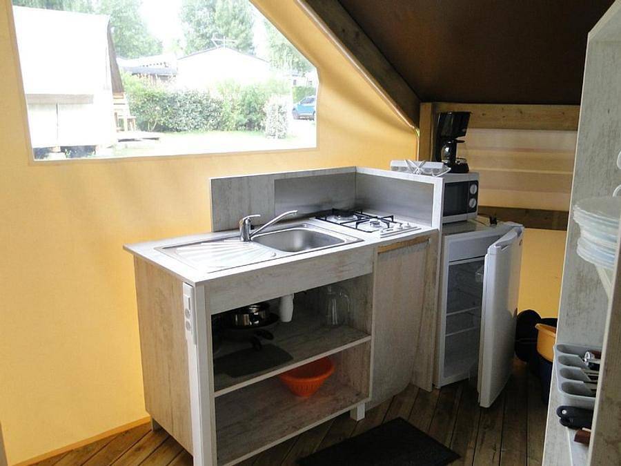 Camping Le Bois Soleil - Tienda de campaña 4 personas - Sahari Junior - sin instalaciones sanitarias in Olonne-sur-Mer, Les Sables-d'Olonne