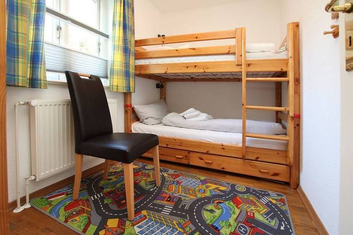 Ganze Wohnung, Feldstraße 15b, Whg. 7, \"Friesenperle 7\" - Ferienwohnung im Zentrum von Wyk, 3- in Nordfriesische Inseln (Schleswig-Holstein) (Schleswig-Holstein), Wyk auf Föhr