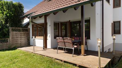 Ferienhaus für 8 Personen, mit Terrasse in Rhein (Deutschland)