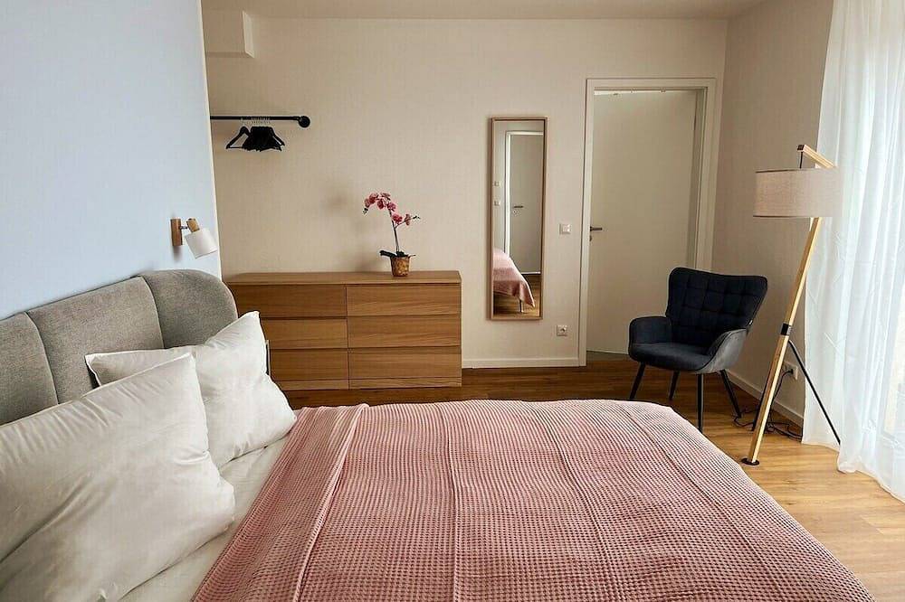 Entire apartment, Discovair - Penthouse Rhein-Main in Offenbach am Main, Offenbach