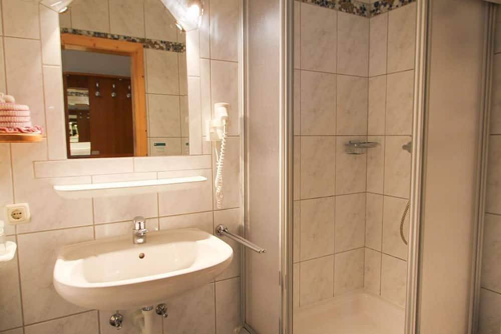 Ganze Wohnung, Ferienwohnung Heublume (ab 3 Nächte) - Urlaub am Bauernhof Hönigshof in Fischbach, Steirerland