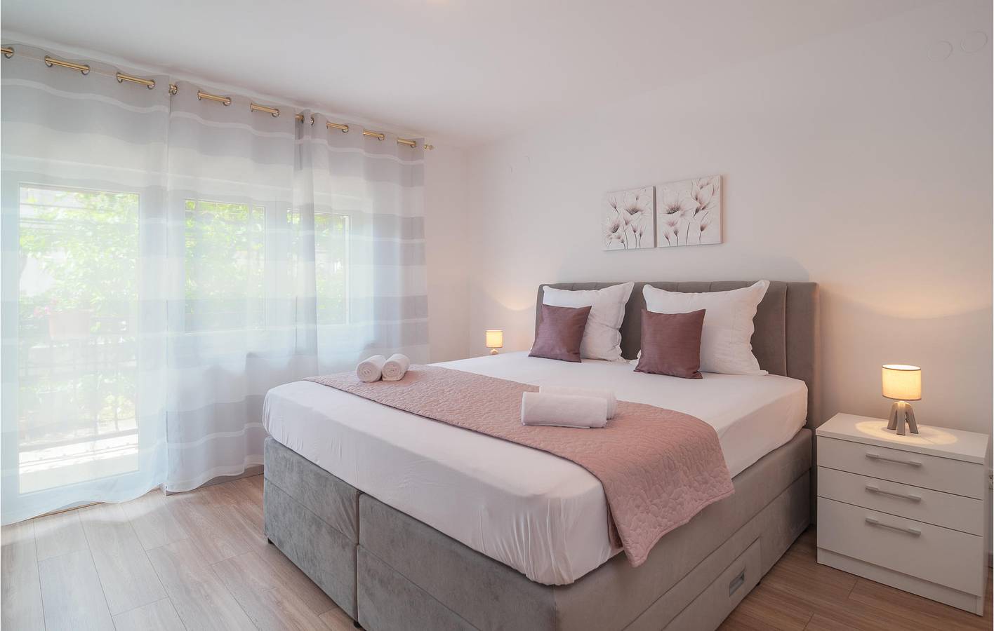 Ganze Ferienwohnung, Ferienwohnung für 8 Personen mit Terrasse in Dugi Rat, Split-Dalmatien