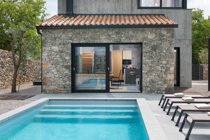 Villa für 6 Personen, mit Terrasse und Pool in Labin