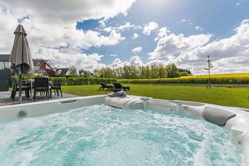 Ferienhaus für 6 Personen, mit Sauna und Garten sowie Terrasse, mit Haustier in Göhren-Lebbin