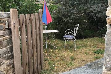 Gîte pour 3 personnes, avec jardin à Bretteville-sur-Ay